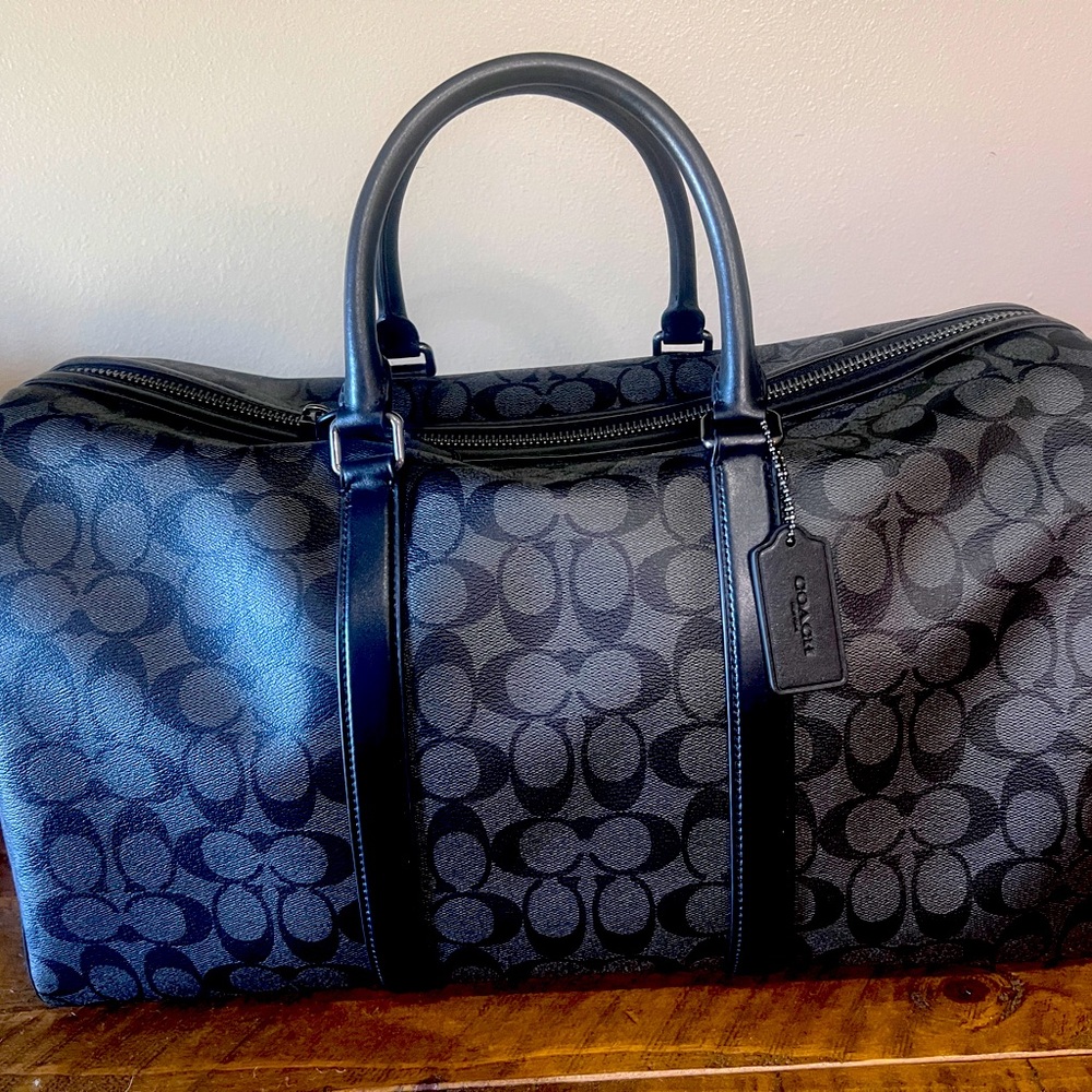Venturer Bag In Signature Canvas
